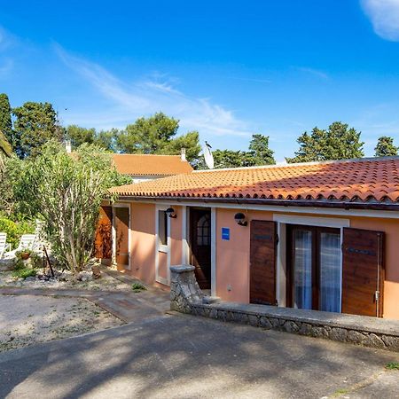 Awesome Home In Veli Lošinj Buitenkant foto