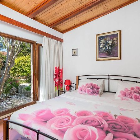 Awesome Home In Veli Lošinj Buitenkant foto