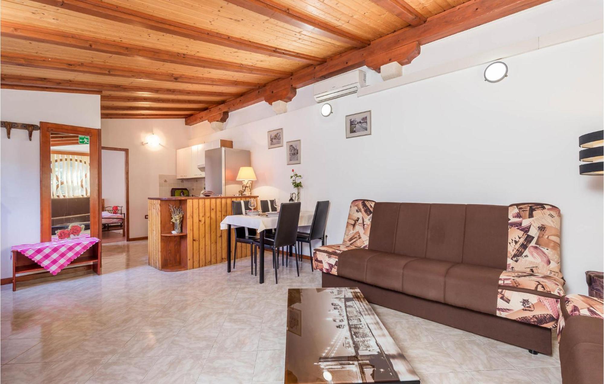 Awesome Home In Veli Lošinj Buitenkant foto