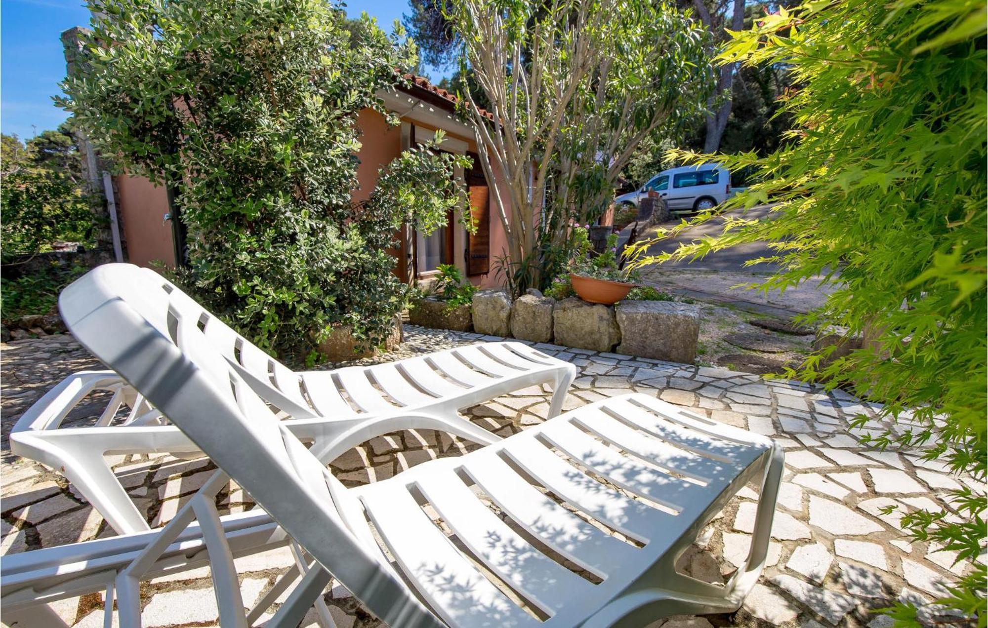 Awesome Home In Veli Lošinj Buitenkant foto