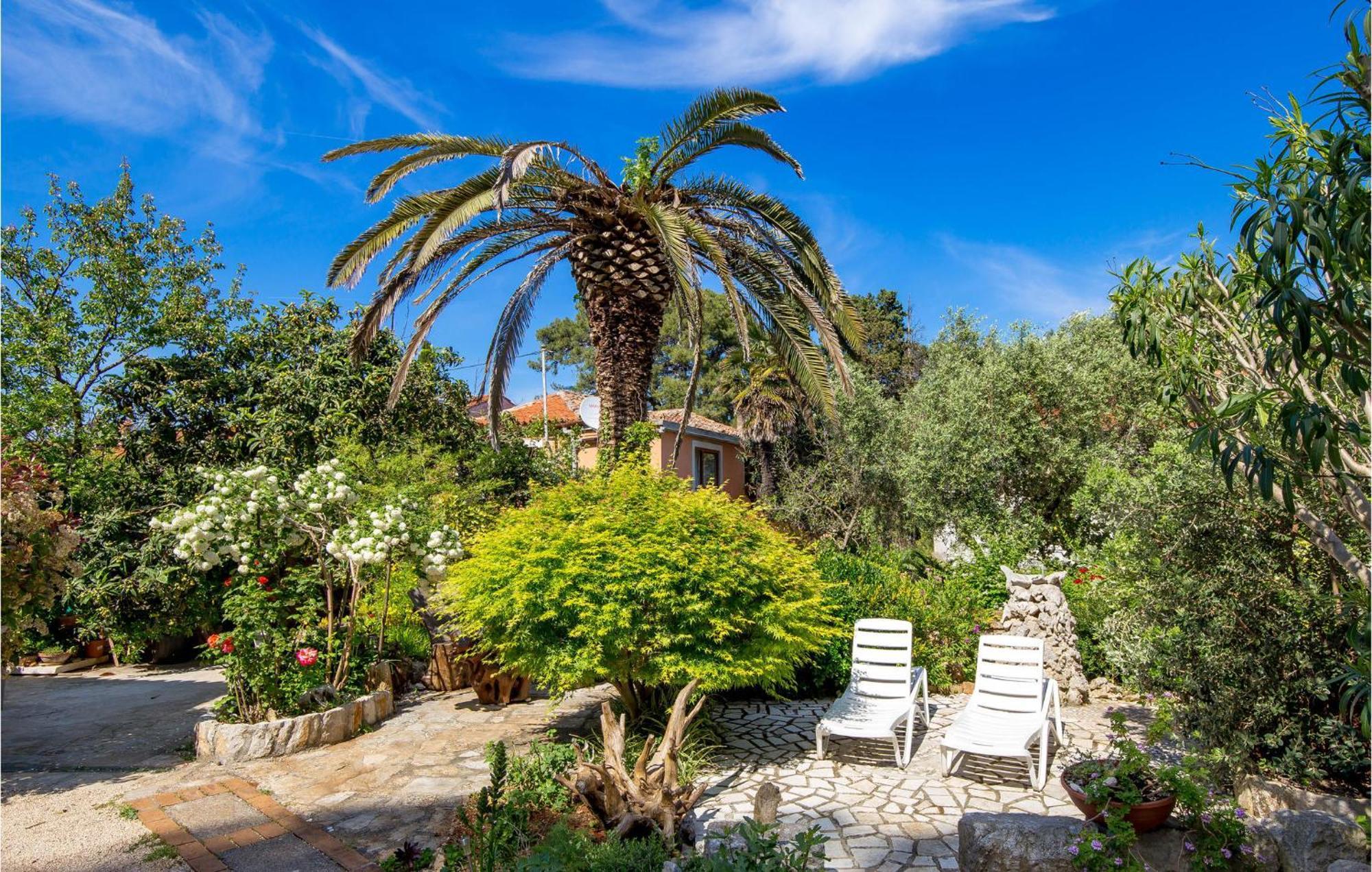 Awesome Home In Veli Lošinj Buitenkant foto